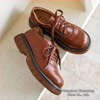 Cipele s ravnim đonom, Brogue dizajn, Mori Girl stil, gornji dio od dvostruke kože, niska peta