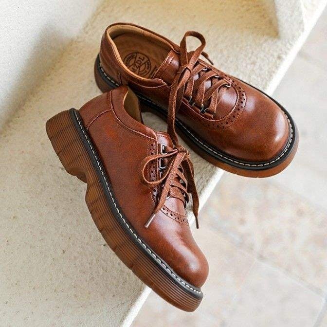 Cipele s ravnim đonom, Brogue dizajn, Mori Girl stil, gornji dio od dvostruke kože, niska peta