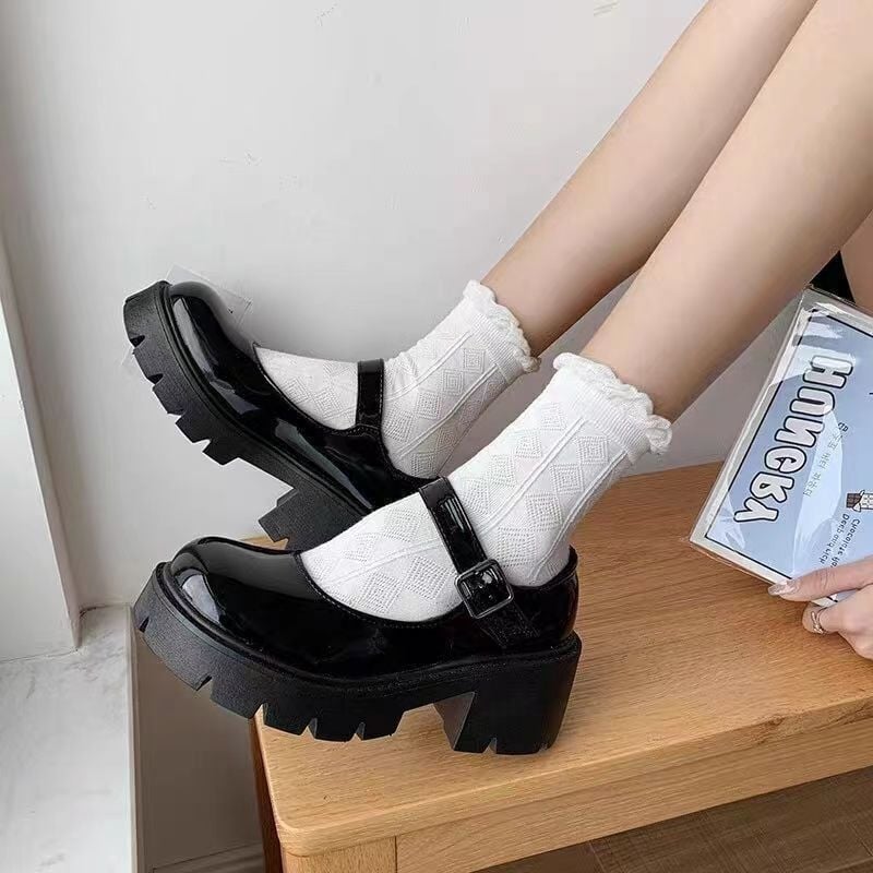 Ženske Mary Jane cipele - okrugli nos; PU gornji dio; gumeni potplat; srednja visina pete 3–5 cm; zatvaranje kopčom