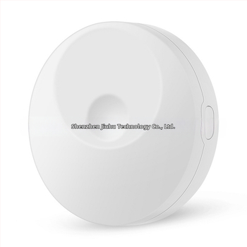 Bluetooth lokator Tag-A, kompatibilan s Androidom i iOS-om, domet 50 m, baterija 210 mAh, težina 7,5 g
