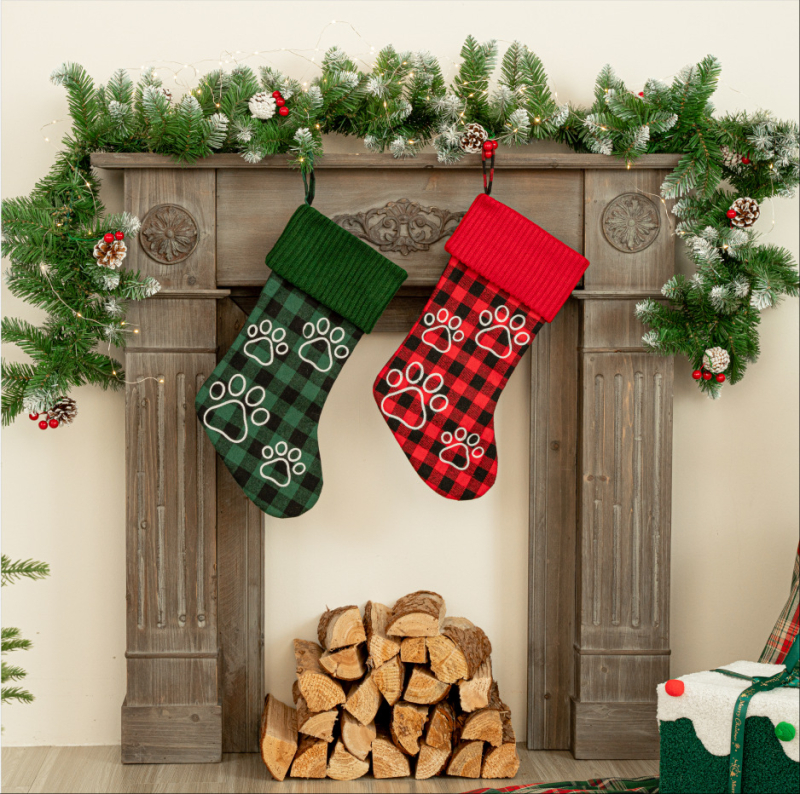 Домашни любимци Коледни чорапи — Каре модел, DIY декор с печат на лапа (Материал: плат; Марка: Xingwang Craft Factory; Празник: Коледа)