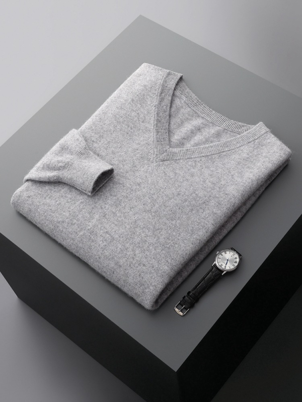 Мъжки кашмирен пуловер с V-образно деколте, корейски стил, прилепнал модел; съдържание на кашмир 41-45%, Зимна колекция 2024