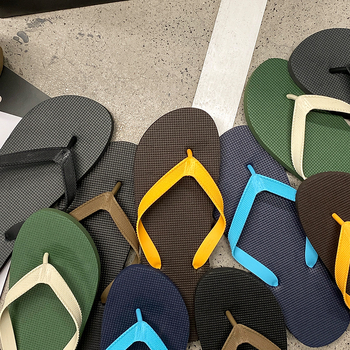 Summertaste Muške ležerne flip-flop sandale, PVC gornji dio, đon od pjene od gume, injekcijsko oblikovane, protuklizne, ljeto 2025
