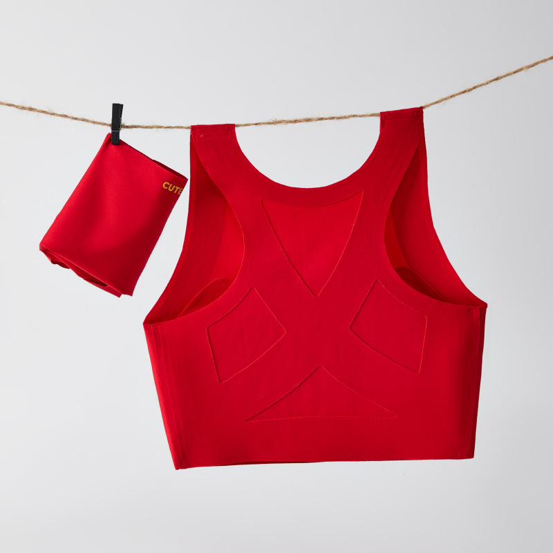 Sportski grudnjak za djevojčice s punim košaricama, tanko oblikovane košarice, fiksne naramenice, najlon materijal, prozračan i odvodi znoj