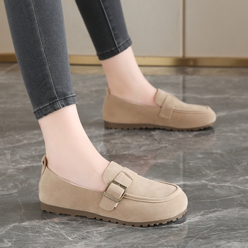 Ženske slip-on ravne cipele s umjetnim plišem na gornjem dijelu, prugasti uzorak, niska mačja peta, proljeće 2025