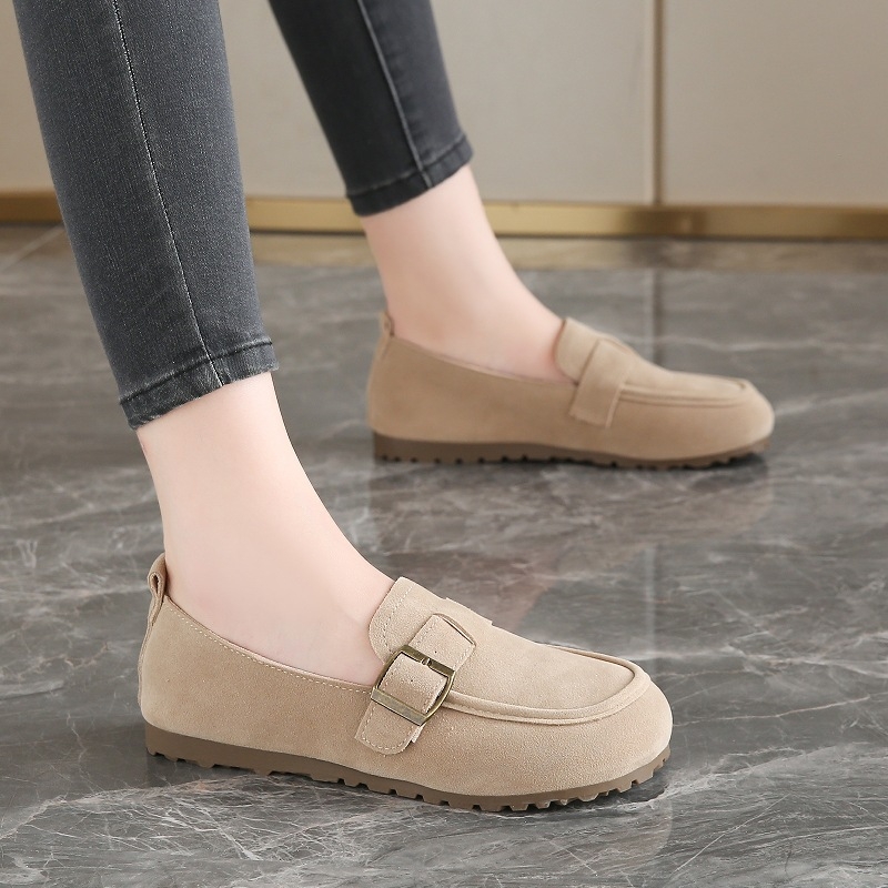 Ženske slip-on ravne cipele s umjetnim plišem na gornjem dijelu, prugasti uzorak, niska mačja peta, proljeće 2025