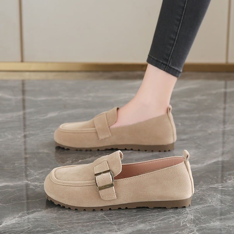 Ženske slip-on ravne cipele s umjetnim plišem na gornjem dijelu, prugasti uzorak, niska mačja peta, proljeće 2025