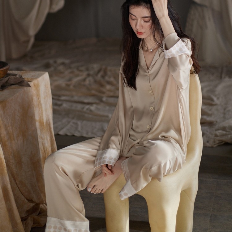 Set pidžama od ice silk za žene, kardigan s ovratnikom lapel, dugi rukavi, lagana tkanina, 161–180 g/m², udobna odjeća za proljeće i jesen