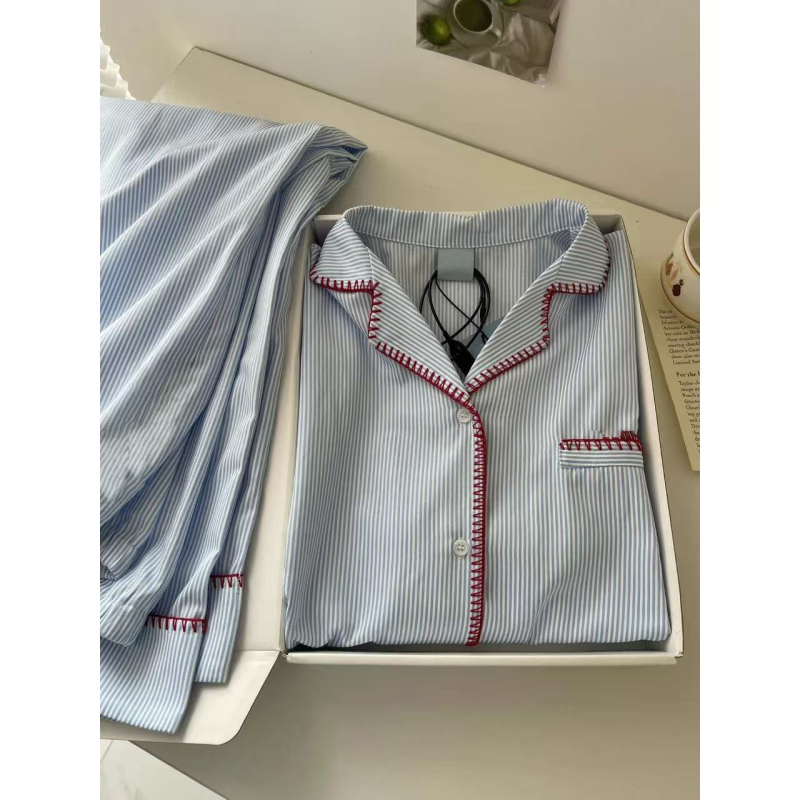 Női pizsama garnitúra hosszú ujjú, kardigán stílus, csíkos minta, poliészter anyag, közép vastagság, 2025 tavaszi kiadás