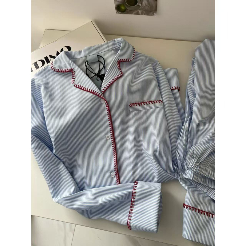 Női pizsama garnitúra hosszú ujjú, kardigán stílus, csíkos minta, poliészter anyag, közép vastagság, 2025 tavaszi kiadás