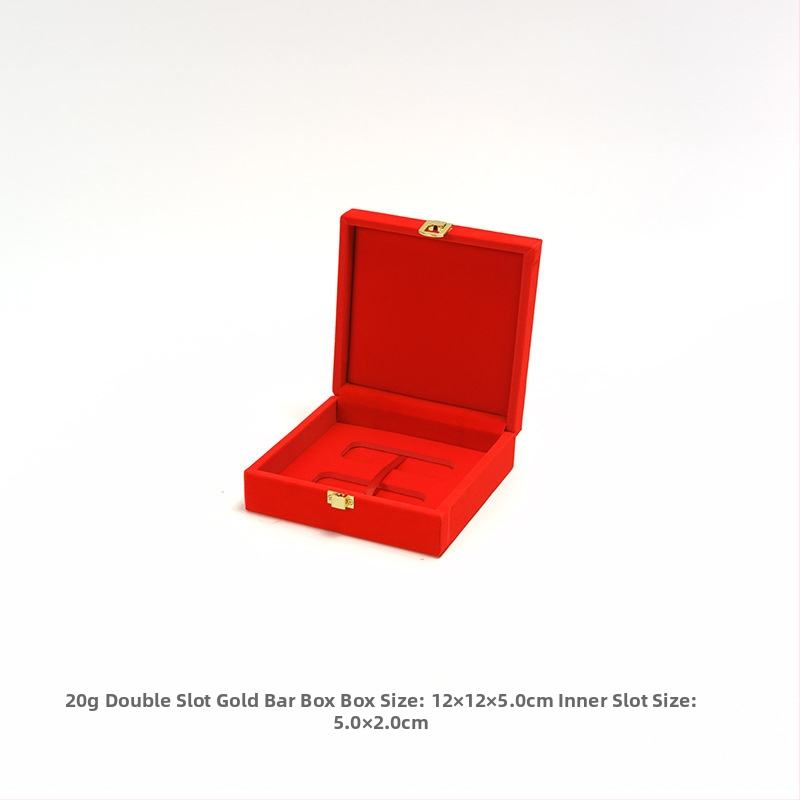 Drvena kutija za nakit s flokiranim unutrašnjim dijelom