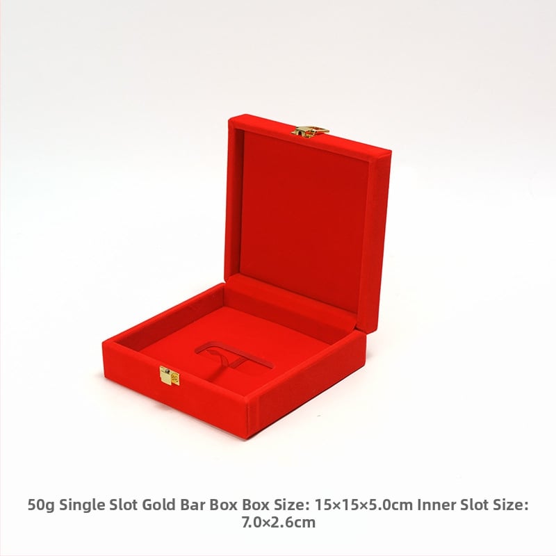 Drvena kutija za nakit s flokiranim unutrašnjim dijelom