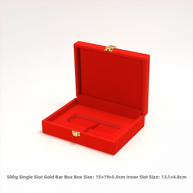 Drvena kutija za nakit s flokiranim unutrašnjim dijelom