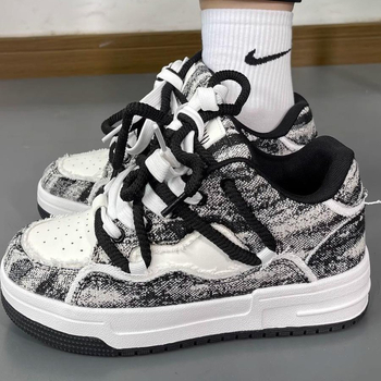 Unisex tenisice od PU gornjeg dijela, niski kroj, vezanje na vezice, debeli potplat, MD potplat