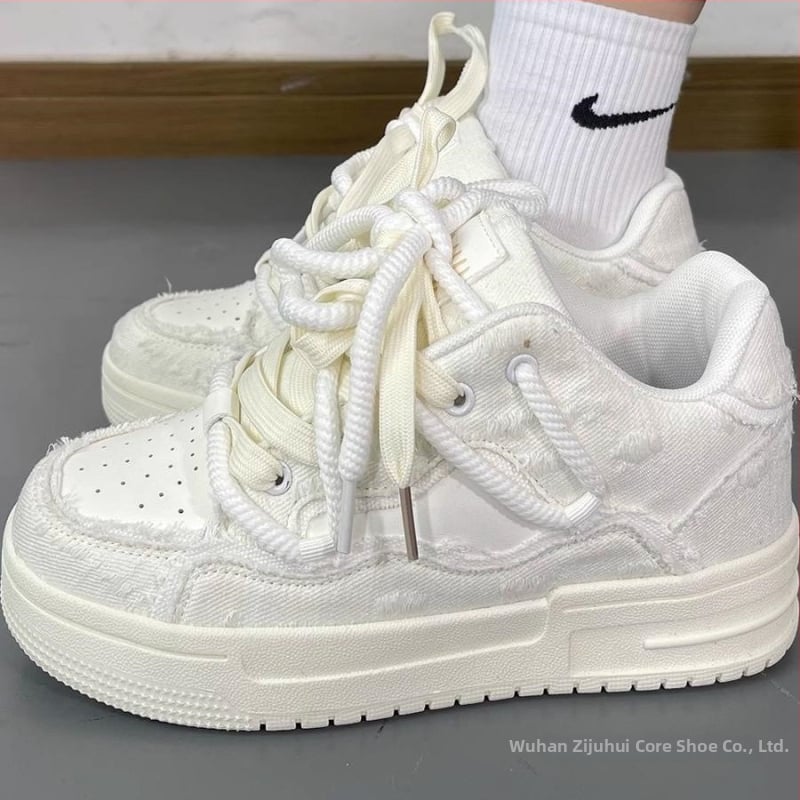 Unisex tenisice od PU gornjeg dijela, niski kroj, vezanje na vezice, debeli potplat, MD potplat