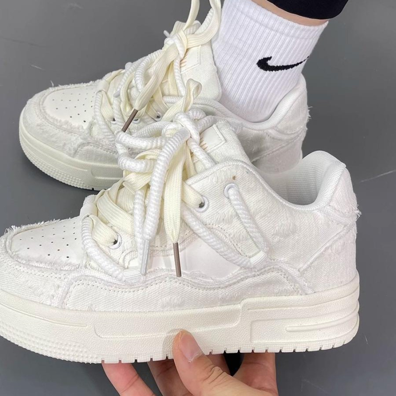 Unisex tenisice od PU gornjeg dijela, niski kroj, vezanje na vezice, debeli potplat, MD potplat