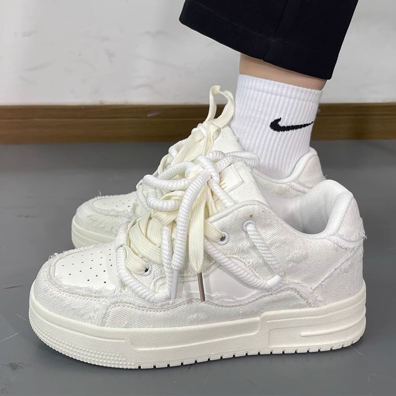 Unisex tenisice od PU gornjeg dijela, niski kroj, vezanje na vezice, debeli potplat, MD potplat