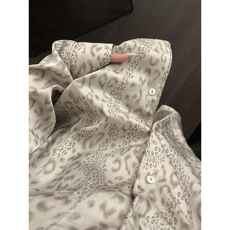 Ženski set kućne odjeće od Ice Silk, dugi rukav, duge hlače, okrugli izrez, brušena površina