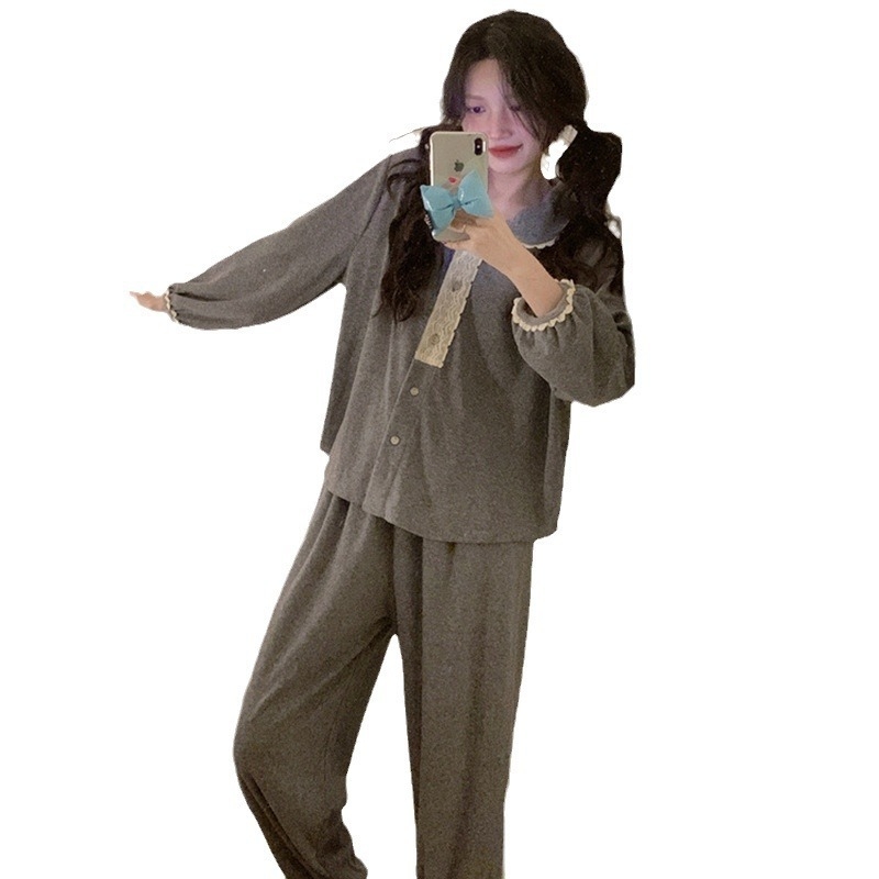 Ženski komplet pidžama s baby ovratnikom, dugim rukavima i dugim hlačama; terry tkanina, viskoza 30–50%, srednje težine