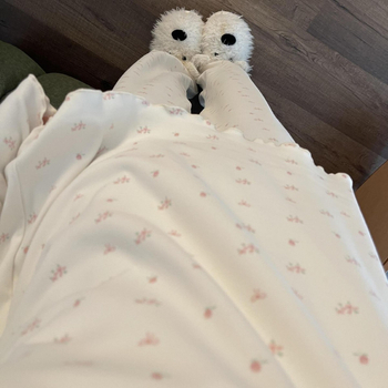 Lányoknak virágos Derong pizsama, melegítő, hosszú ujjú felső és hosszú nadrág, akril anyag, 201-250 g/m², tél 2025