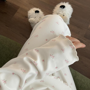 Lányoknak virágos Derong pizsama, melegítő, hosszú ujjú felső és hosszú nadrág, akril anyag, 201-250 g/m², tél 2025