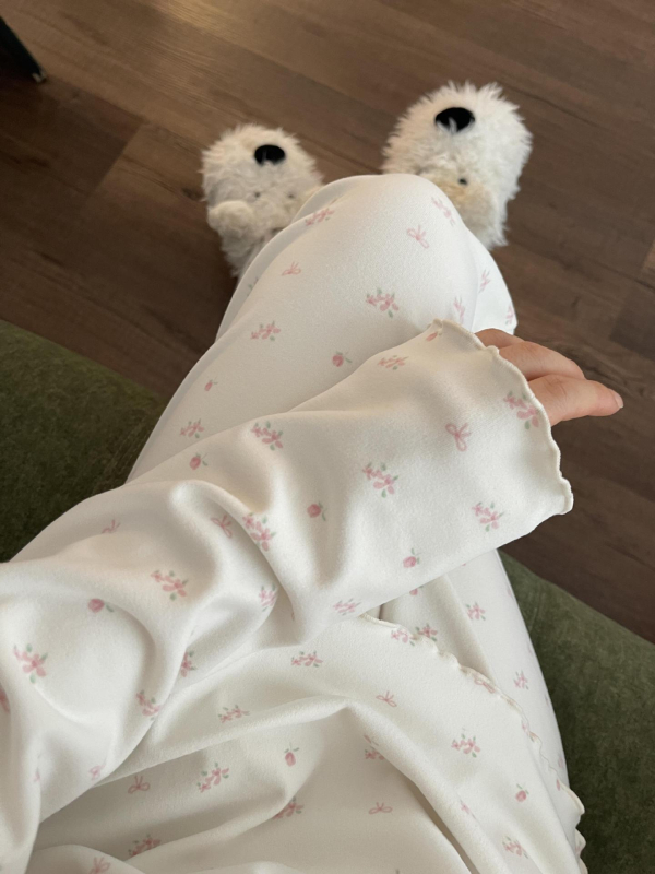 Lányoknak virágos Derong pizsama, melegítő, hosszú ujjú felső és hosszú nadrág, akril anyag, 201-250 g/m², tél 2025