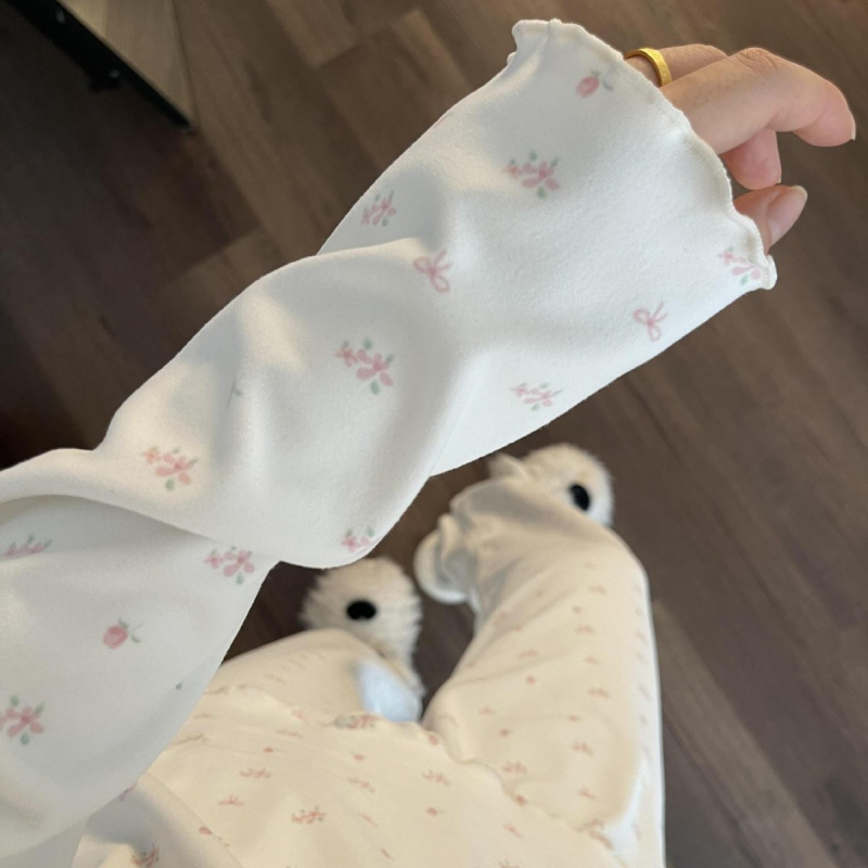 Lányoknak virágos Derong pizsama, melegítő, hosszú ujjú felső és hosszú nadrág, akril anyag, 201-250 g/m², tél 2025