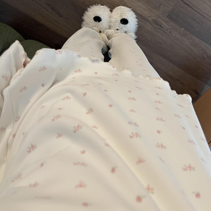 Lányoknak virágos Derong pizsama, melegítő, hosszú ujjú felső és hosszú nadrág, akril anyag, 201-250 g/m², tél 2025