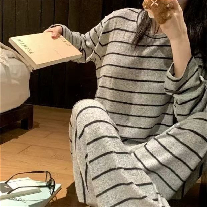 Női Derong velúr pizsama szett, csíkos, laza szabású, kerek nyakú hosszúujjú felső és nadrág, vast anyag, 201–250 g/m²