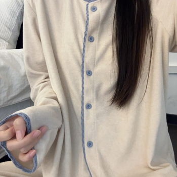 Двоен комплект термо домашни дрехи за жени, акрилово влакно 70–80%, дебелина 251–300 g/m², топ с кардиган стил и кръгла яка, дълги ръкави и панталони