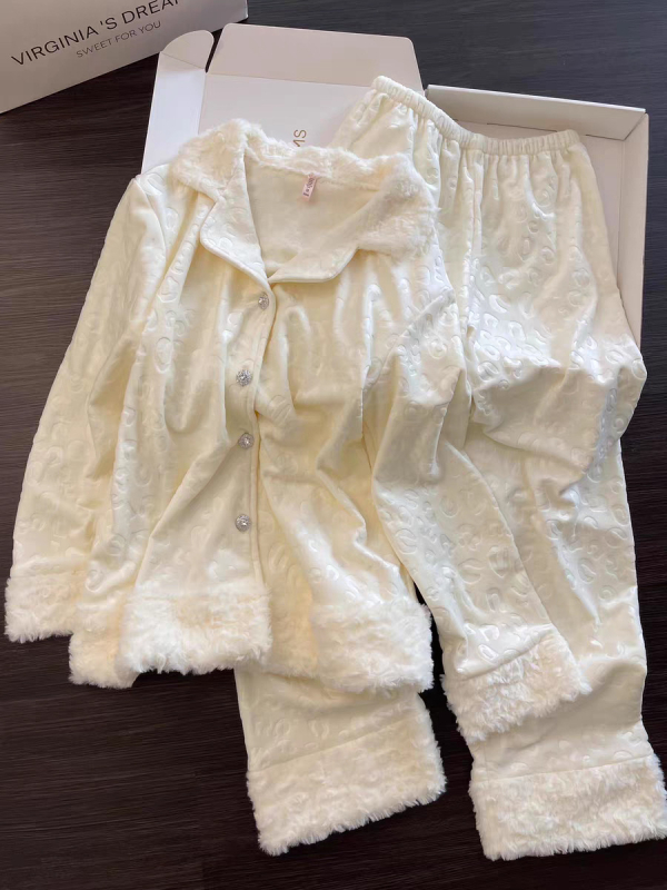 Női island velvet pizsamaszett kardigán-stílusban, kétoldalas velúr, leopard mintázat, vastagság 251–300 g/m²