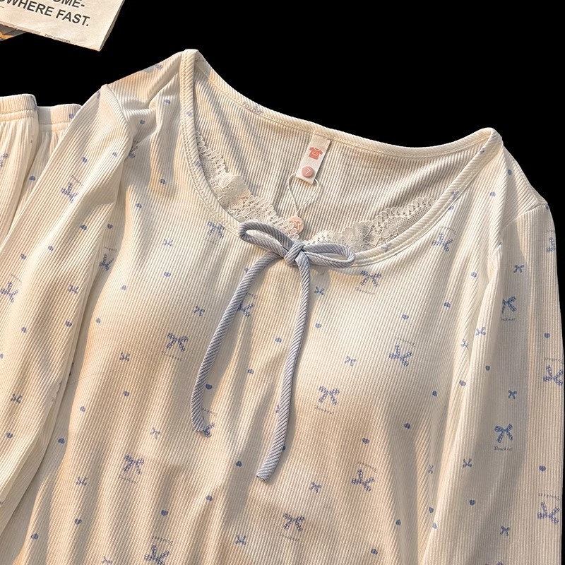 Cvjetni pijama set s ugrađenim umetcima za prsni dio, dugi rukav, Ice-Thread tkanina, čipkasti urbani stil (Proljeće–Jesen)