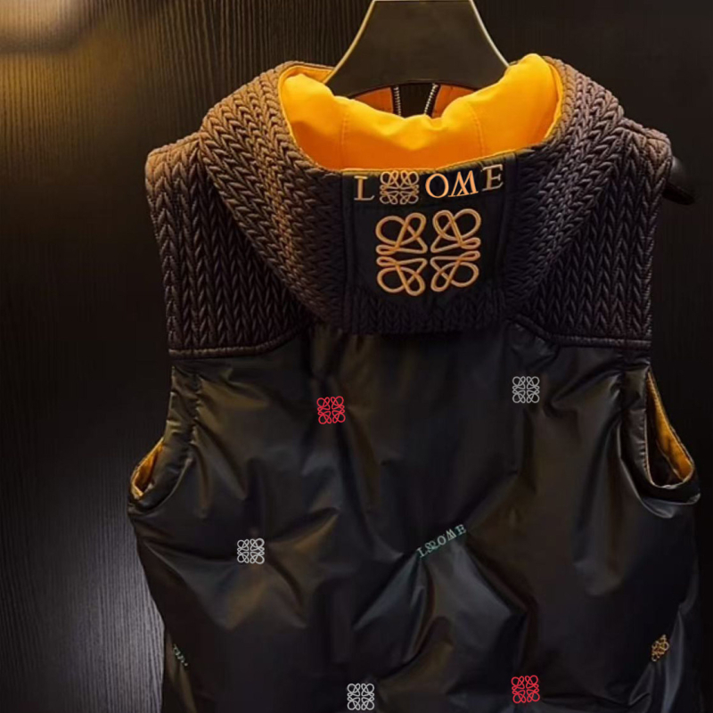 Vesta masculină cu puf, glugă, de înaltă calitate europeană, umplutură 70–90 g, 85–90% puf de rață, țesătură din polipropilenă, Iarnă 2025