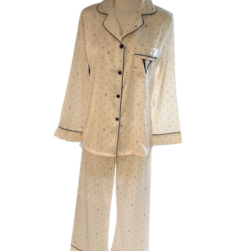 Ženski set pidžama od ice silk, s dugim rukavima i hlačama, točkasti uzorak, lagana tkanina
