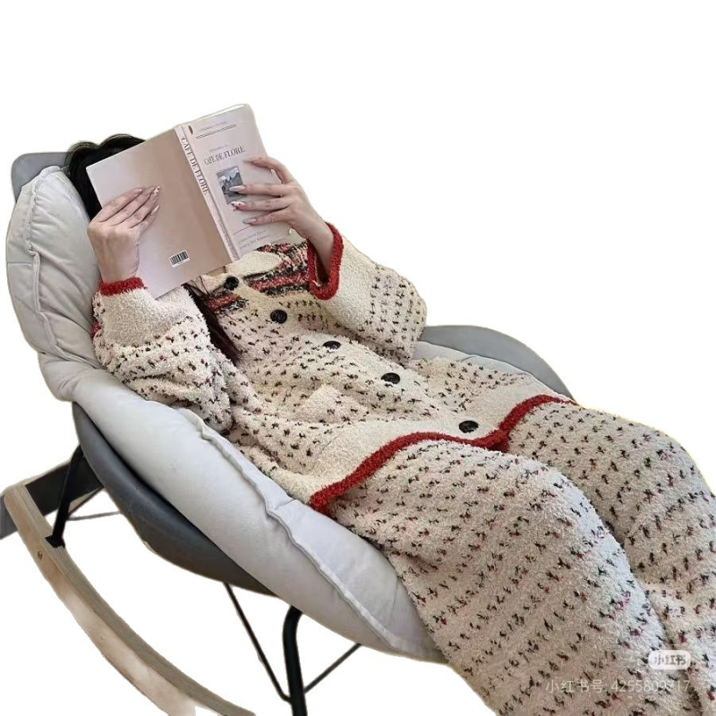 Ženski pidžama set s cardiganom od polu-velura, debeli materijal 501–600 g/m2, okrugli ovratnik, dugi rukavi, hlače, školski stil, za kućnu uporabu