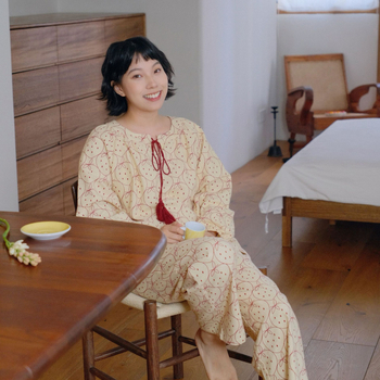 Pidžama u japanskom stilu od tkanog pamuka s otiskom, okrugli izrez, dugi rukavi i hlače (tkan pamuk • japanski stil • okrugli izrez • dugi rukavi • hlače)