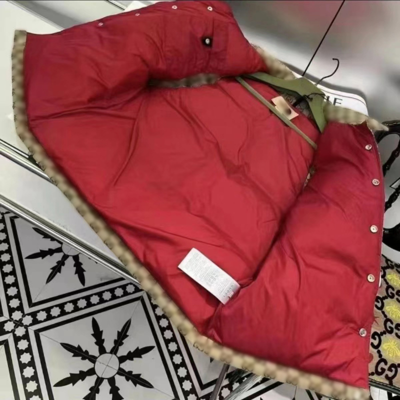 Vintage jacquard print down vest s stojećim ovratnikom, jednostruko kopčanje, 3D džepovi