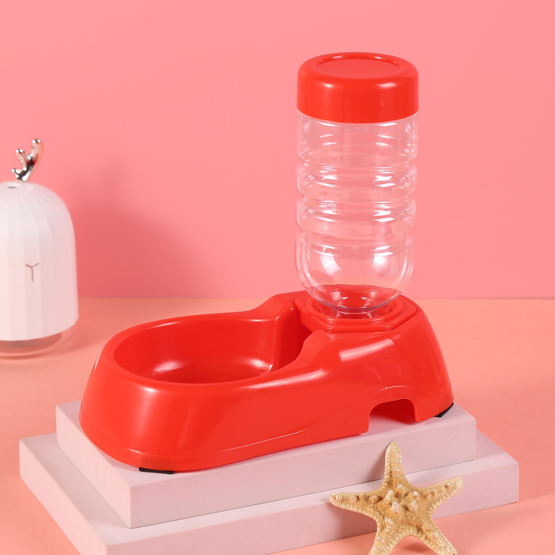 Sticlă de apă pentru animale de companie cu bază și distribuție automată a apei (Material: Plastic; Distribuire automată a apei: Da; Potrivit pentru pisici; Ambalare: 60 buc.)