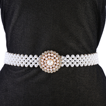 Pojasni lanac s perlama – metalna konstrukcija, svestran stil, duljina 60–80 cm, širina 3,5 cm