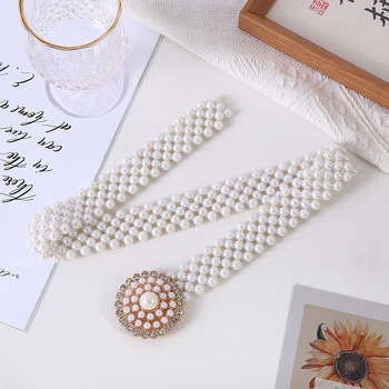 Pojasni lanac s perlama – metalna konstrukcija, svestran stil, duljina 60–80 cm, širina 3,5 cm