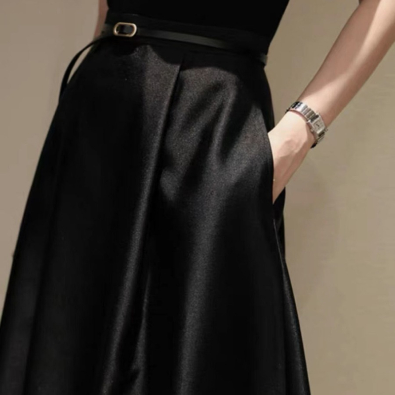 Pettiskirt s složenom izradom, poliester tkanina, srednja duljina, elegantan gradski stil