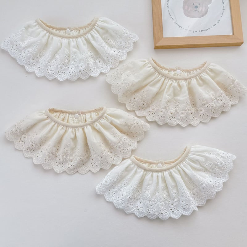 Nooibaby nyálkendő géz anyagból, csipkés szegéllyel, 95% pamut, lányoknak, 0–6 év