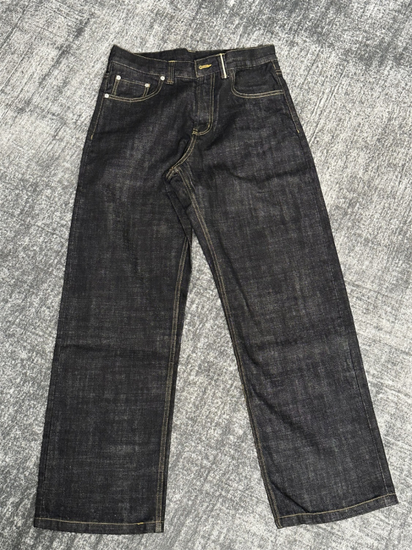 Traperice ravnog kroja, srednja talija, zip, denim 14.5oz s krznom zeca