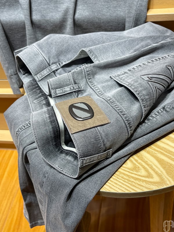 Muške traperice ravnog kroja od pamuka, visoki struk, zatvarač