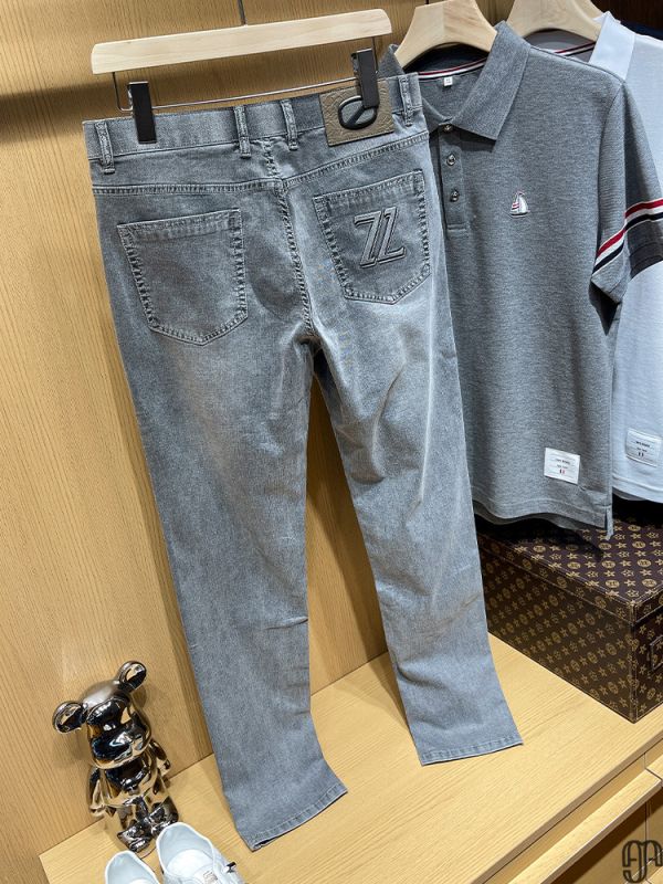 Muške traperice ravnog kroja od pamuka, visoki struk, zatvarač