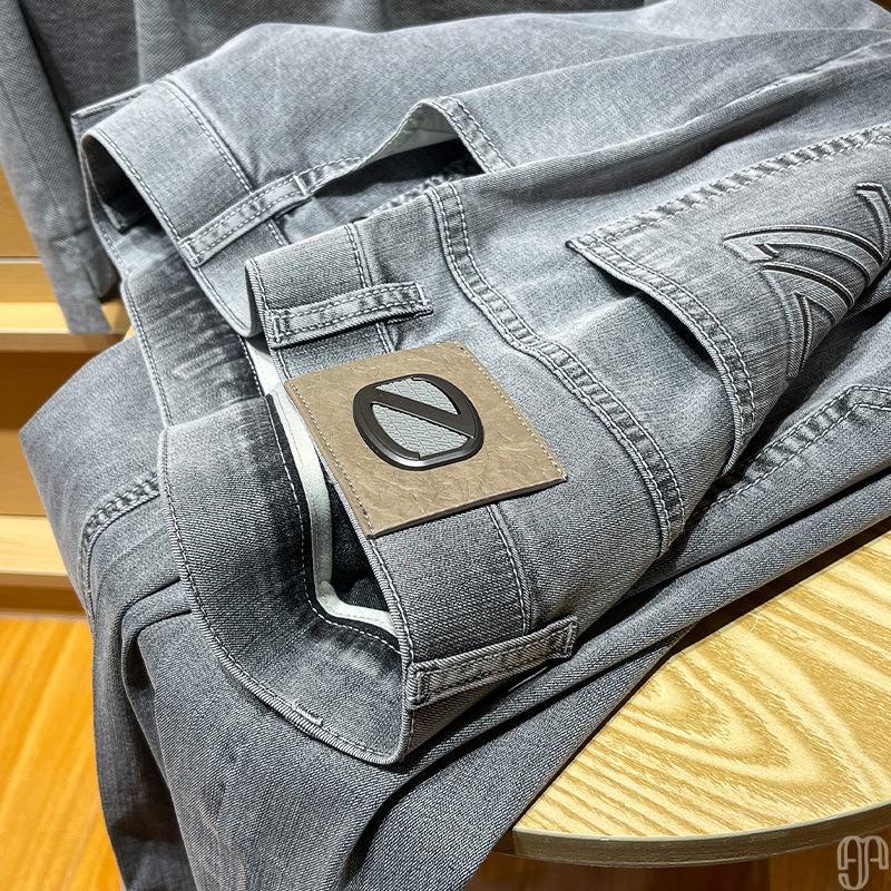 Muške traperice ravnog kroja od pamuka, visoki struk, zatvarač