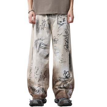 Blugi cu design graffiti, croială straight, talie medie, bumbac 100%, finisaj spălat