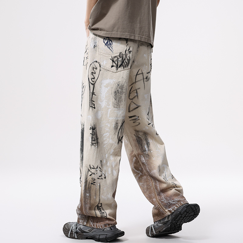 Blugi cu design graffiti, croială straight, talie medie, bumbac 100%, finisaj spălat