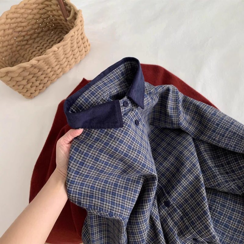 Риза Corduroy с Plaid модел, Turn-down яка, дълги ръкави