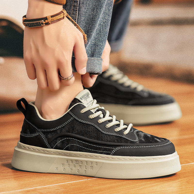 Muške casual tenisice s gornjim dijelom od materijala tip vlakna, vezanje, gumeni potplat, tkanina ulošak, mrežasta podstava; za mlade 18–40